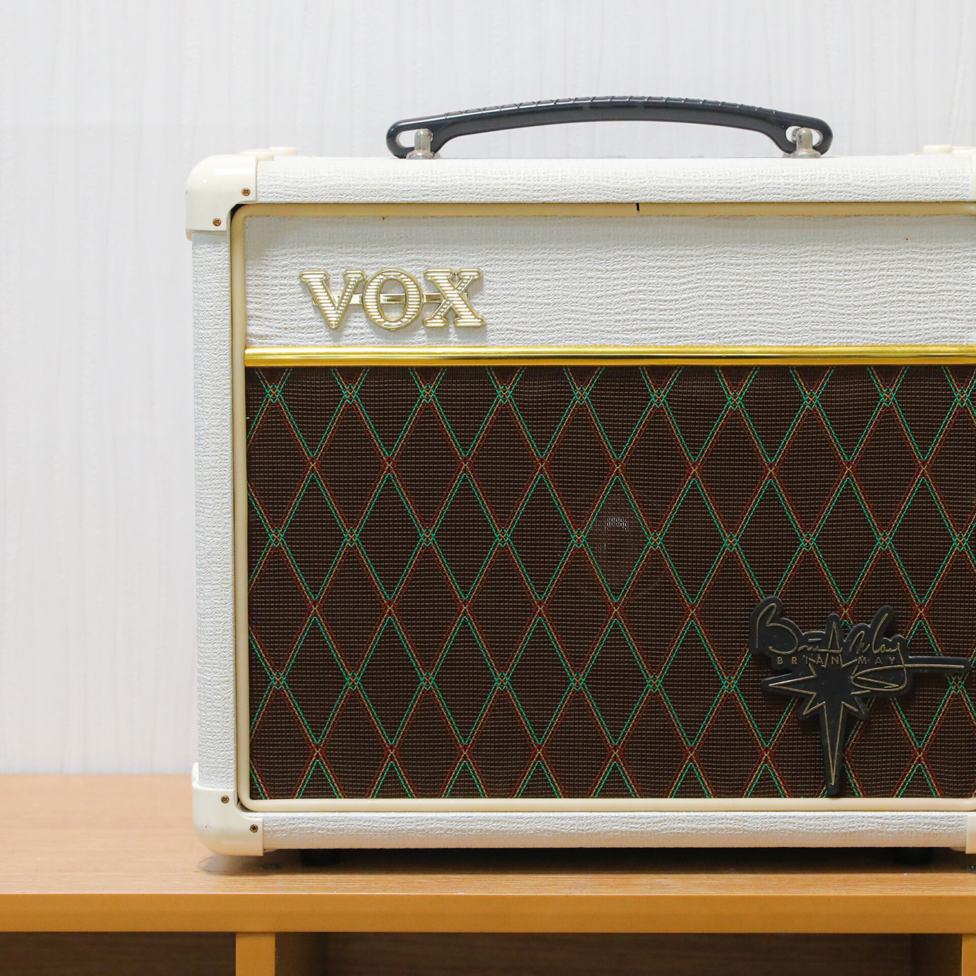 vox_vbm1-_brian-May_special01.jpg